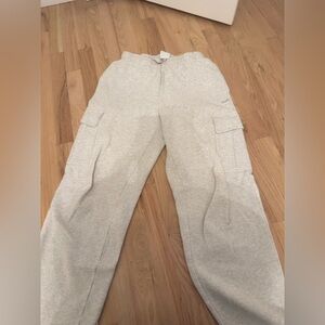 Aritzia grey Cargo Sweatpants